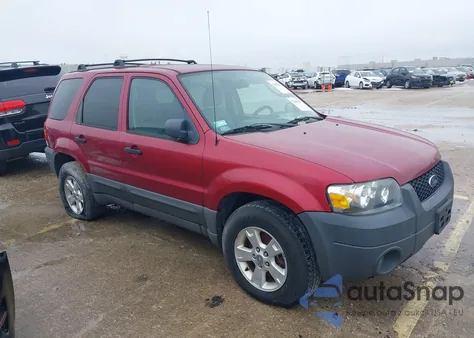 2005 Ford Escape Xlt z USA, uszkodzony, nr VIN 1FMYU93105KB94441
